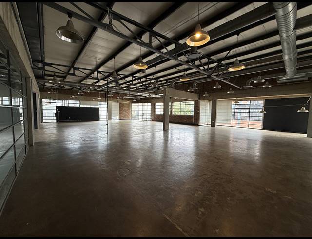 500M² OFFICE TO LET IN MILPARK